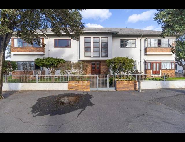 2 BEDROOM APARTMENT FOR SALE IN VAN RYNEVELD